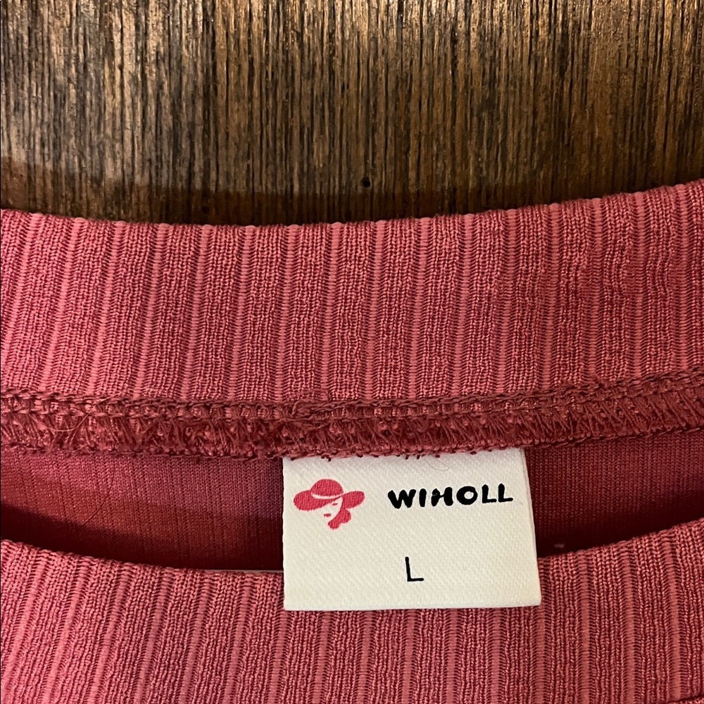Wiholl Chic Colorblock Sweatshirt in Pink and Cream - Picture 2 of 8